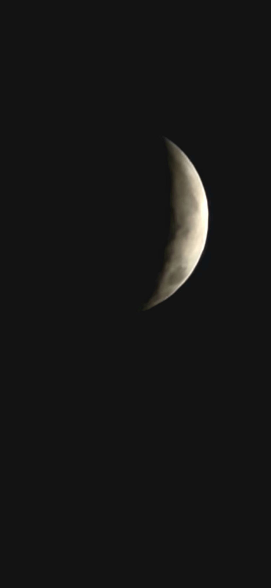 Progression de l’éclipse partielle de Lune photographiée au téléphone, étape 4 sur 6