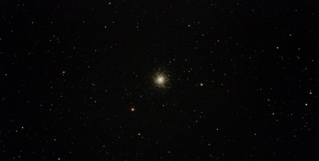 M13, le grand amas d’Hercule : un essaim de plus de 100 000&nbsp;étoiles