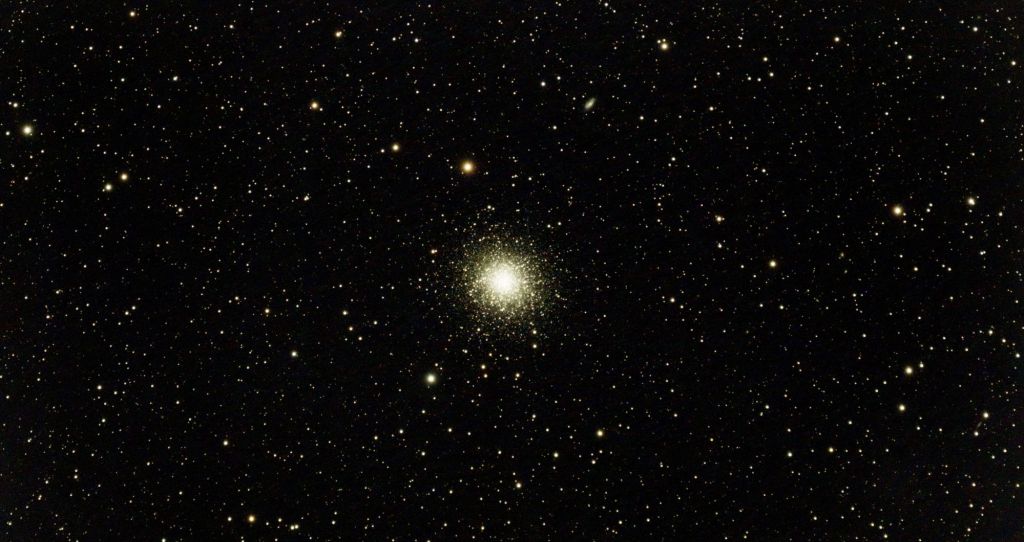 M3, un amas globulaire aux centaines de milliers&nbsp;d’étoiles